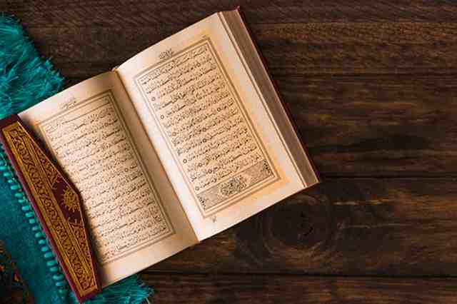 Apa Hukum Melemparkan Mushaf Al-Qur’an Karena Marah?