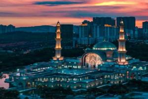 Kapan Dibolehkan Meninggalkan Shalat Jamaah di Masjid?